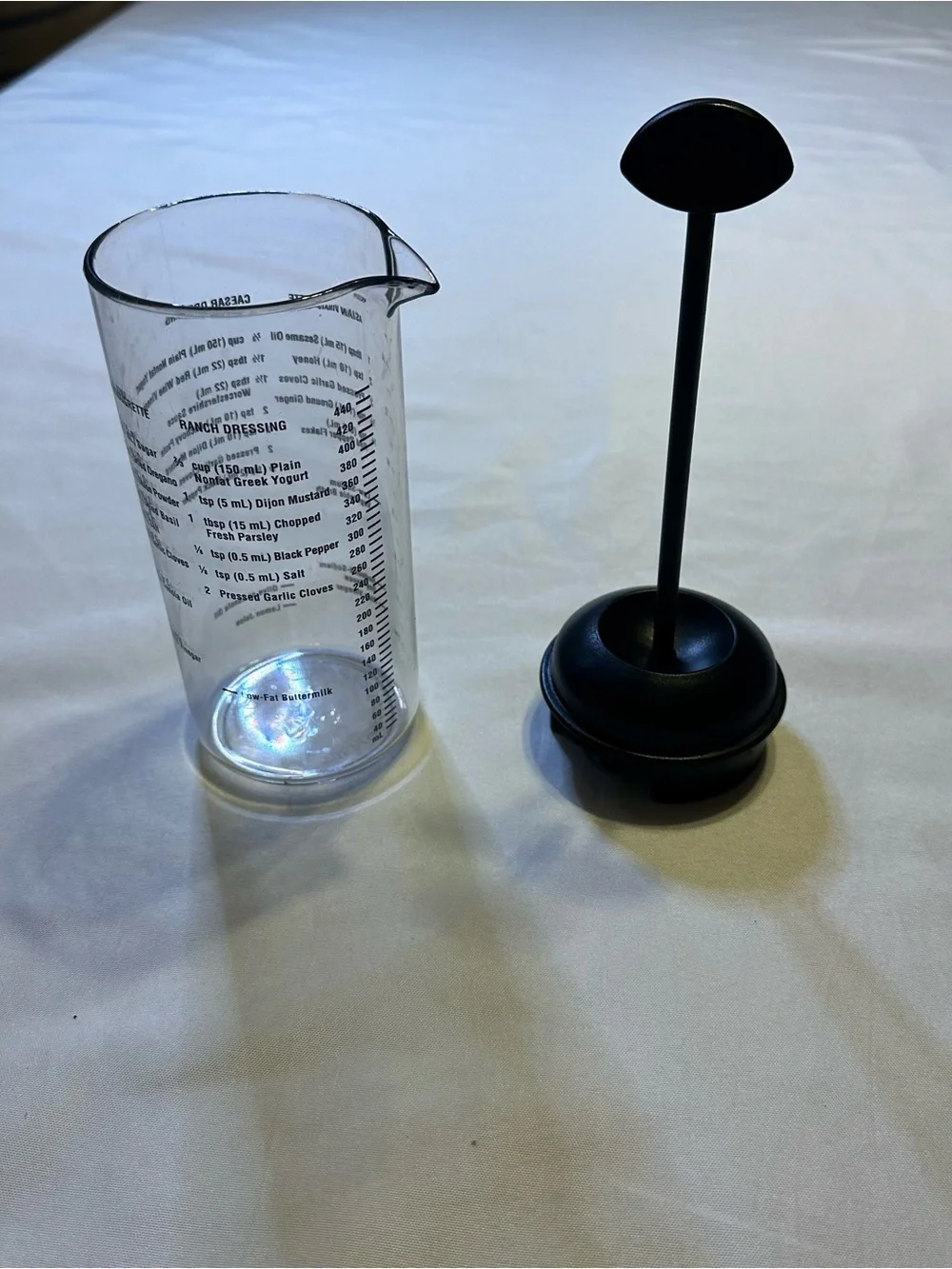 The Pampered Chef Clear Dressing measuring Mixer salad pourer.  Retired